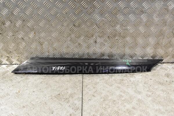 Накладка стойки лобового стекла наружная правая Skoda Fabia 2007-2014 5J6853264 318962 euromotors.com.ua