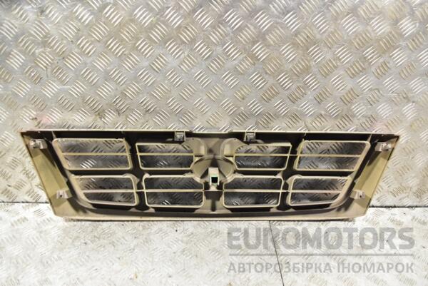 Решітка радіатора -00 (дефект) Subaru Forester 1997-2002 319055 - 2