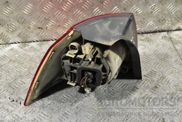 Фонарь правый наружный хетчбек (дефект) VW Golf (V) 2003-2008 1K6945095G 319687 - 2