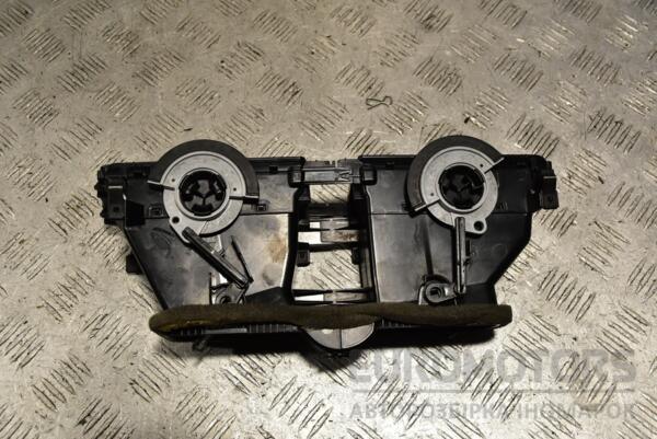 Дефлектор воздушный центральный VW Golf (VII) 2012-2020 5G1815736 320545 - 2