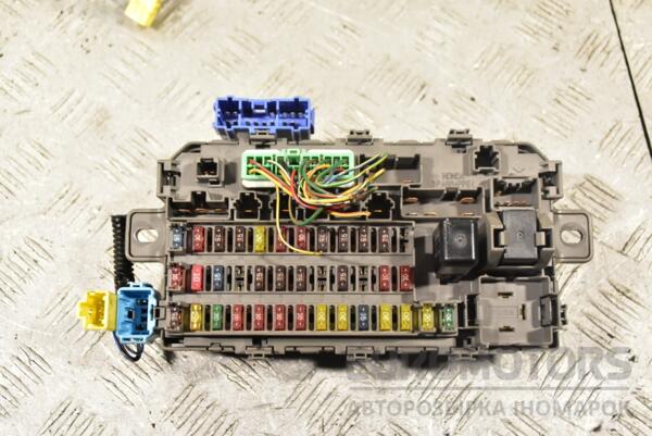 Блок запобіжників Honda CR-V 1995-2002 320881 - 2