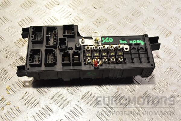 Блок запобіжників Volvo S60 2000-2009 8678449 326455 - 2