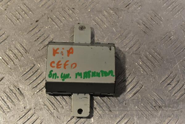 Блок управления магнитолой Kia Ceed 2007-2012 961201H700 327405 - 2