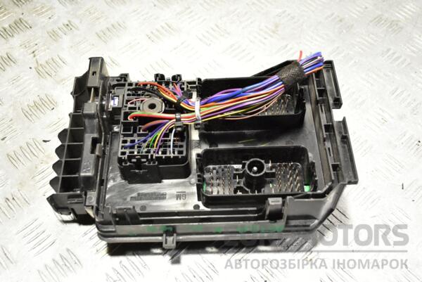 Блок предохранителей Opel Astra (K) 2015 812461952 329757 - 2