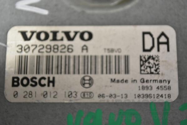Блок управления двигателем Volvo V70 2.4td D5 2001-2006 0281012103 330968 - 2