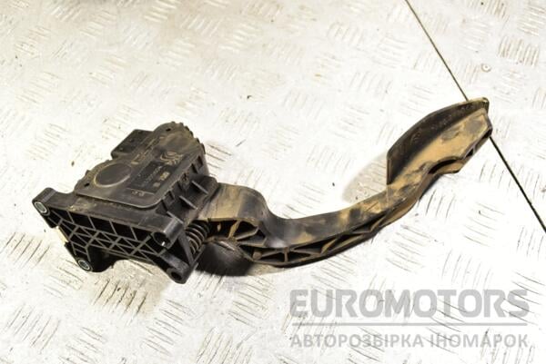 Педаль газу електро пластик Opel Corsa 1.2 16V (D) 2006-2014 13305804 331885 - 2