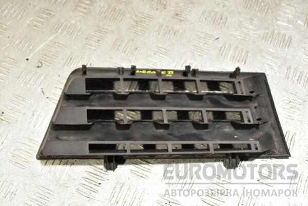 Решітка радіатора ліва -06 Renault Megane (II) 2003-2009 8200114156 332648 - 2