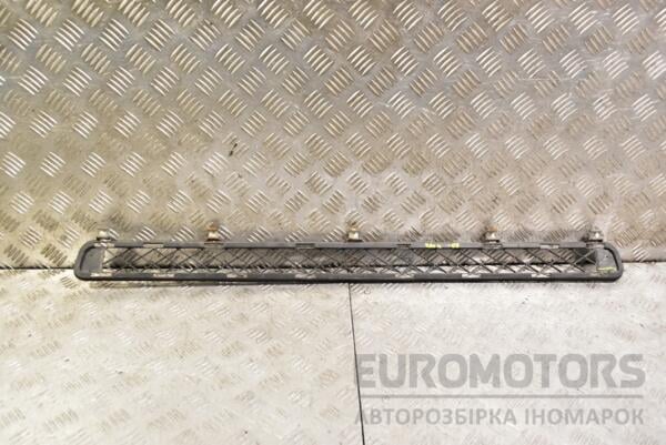 Решетка в бампер центральная -08 Toyota Rav 4 2006-2013 5311242040 332701 - 2