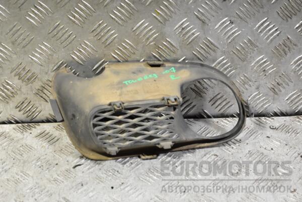 Решетка бампера под птф правая -07 VW Touareg 2002-2010 7L6853664A 333102 - 2