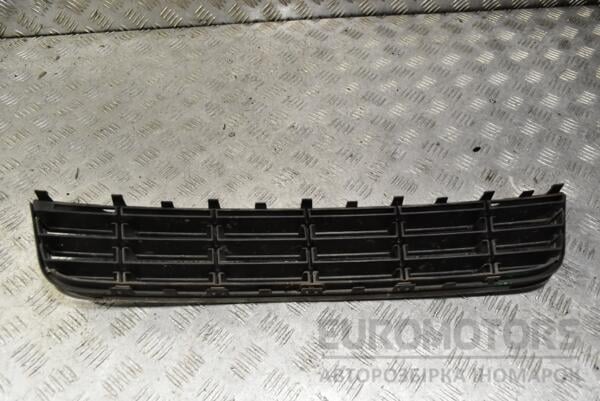 Решетка в бампер центральная (дефект) VW Passat (B6) 2005-2010 3C0853677 333224 - 2