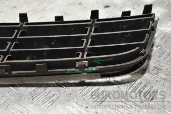 Решетка в бампер центральная (дефект) VW Passat (B6) 2005-2010 3C0853677 333224 - 3