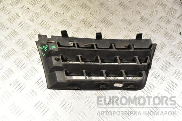 Решетка радиатора левая -06 Renault Scenic (II) 2003-2009 8200140329 333338 - 2