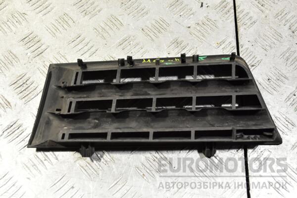 Решетка радиатора правая -06 Renault Megane (II) 2003-2009 8200114157 333384 - 2
