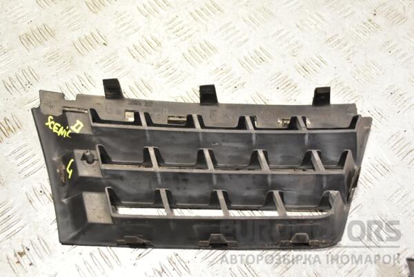 Решетка радиатора левая -06 Renault Scenic (II) 2003-2009 8200140329 333629 - 2