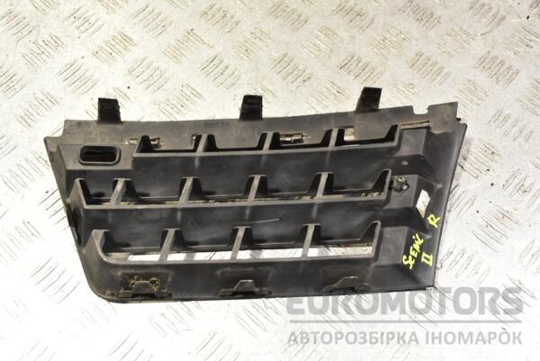 Решітка радіатора права -06 Renault Scenic (II) 2003-2009 8200140330 333631 - 2