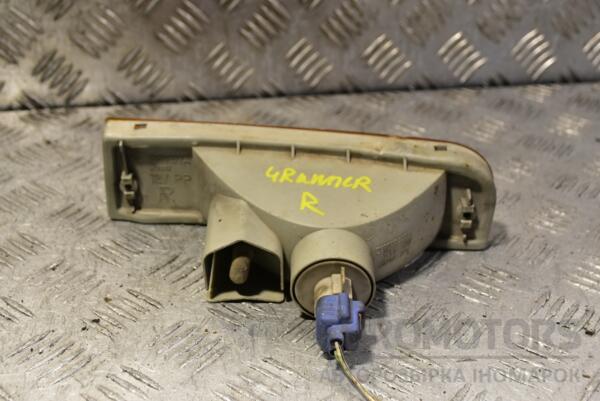 Поворотник правый (дефект) Toyota 4Runner 1989-1995 333740 - 2