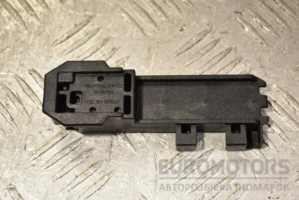 Підсилювач антени Audi A4 (B9) 2015-2023 4M0907247A 334403 - 2