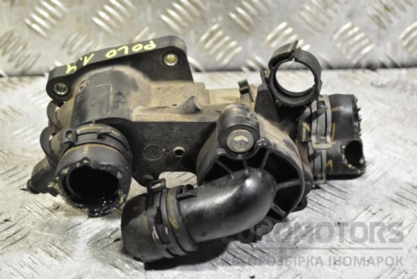 Корпус термостата VW Polo 1.4 16V 2001-2009 032121111CG 334872 - 2