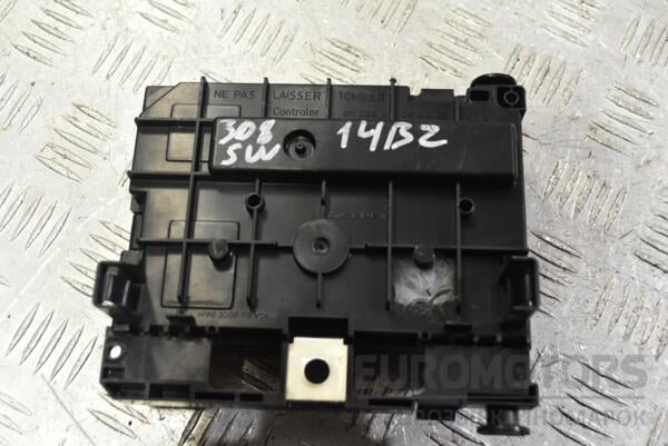 Блок предохранителей BSM Peugeot 308 2007-2015 9666700480 336259 - 2