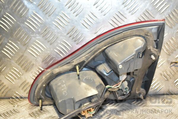 Фонарь левый внутрений 04- Toyota Avensis Verso 2001-2009 336335 - 2