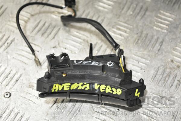 Кнопки руля левые Toyota Avensis Verso 2001-2009 336382 - 2