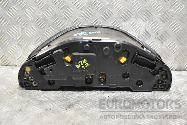 Панель приборов Mercedes E-class 2.7cdi (W210) 1995-2002 A2105402911 338802 - 2
