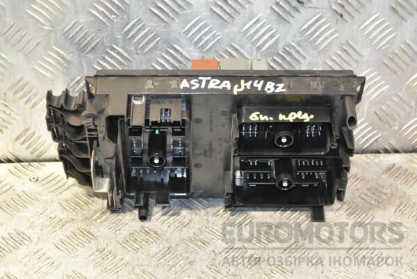 Блок запобіжників Opel Astra (J) 2009-2015 13302310 339810 - 2