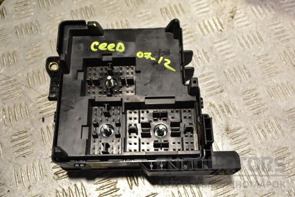 Блок предохранителей Kia Ceed 2007-2012 919502H020 342282 - 2