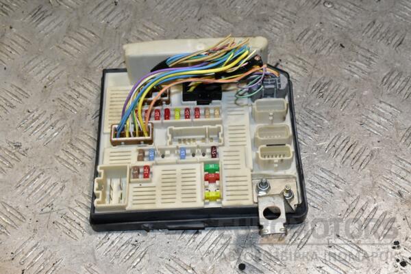 Блок предохранителей Renault Scenic (II) 2003-2009 8200481866 342504 - 2