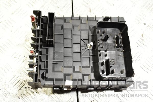 Блок предохранителей VW Golf (V) 2003-2008 1K0937125 344330 - 2