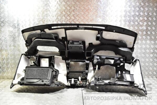 Торпедо под Airbag (дефект) Toyota Avensis Verso 2001-2009 5531144061 346069 - 3