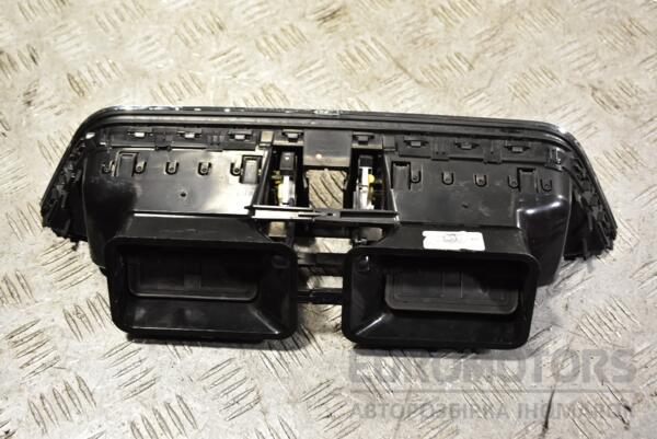 Дефлектор воздушный центральный Skoda Octavia (A7) 2013-2020 5E0820951A 348762 - 2