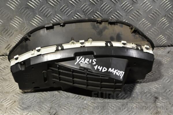 Панель приборов Toyota Yaris 1.4 D-4D 2006-2011 838000D690 349635 - 2