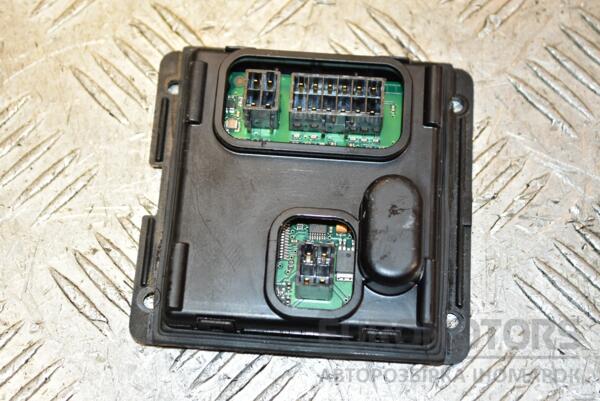 Блок управления светом правый VW Touareg 2002-2010 7L6941330 352519 - 2