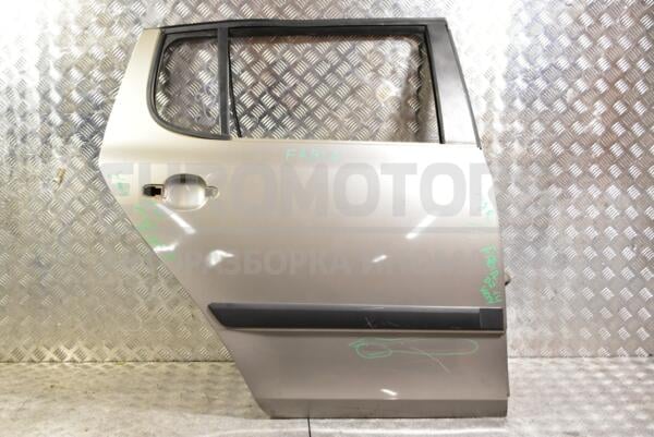 Двері задні права хетчбек (дефект) Skoda Fabia 2007-2014 5J6833312A 353176 euromotors.com.ua