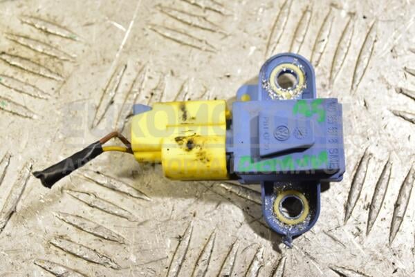Датчик удара Airbag Skoda Octavia (A5) 2004-2013 1K0955557B 353913 euromotors.com.ua