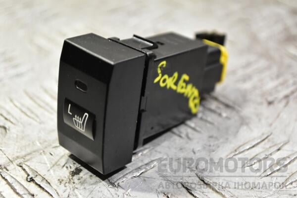 Кнопка подогрева сиденья левая Kia Sorento 2002-2009 937403E000 355507 euromotors.com.ua