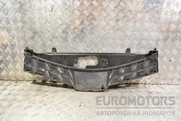Решетка радиатора -09 (дефект) Nissan Note (E11) 2005-2013 823109U000 355763 - 2