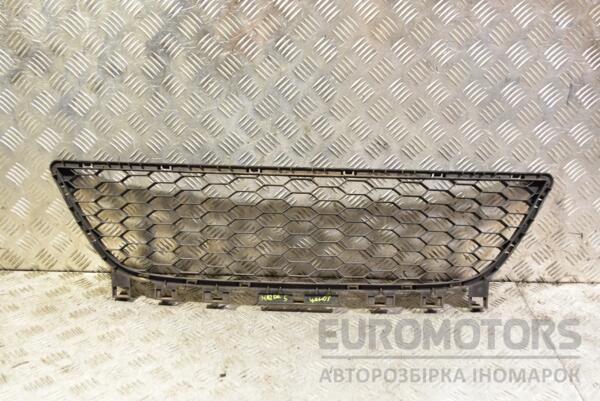 Решітка переднього бампера центральна Mazda 5 2005-2010 CE19501T1 355779 euromotors.com.ua