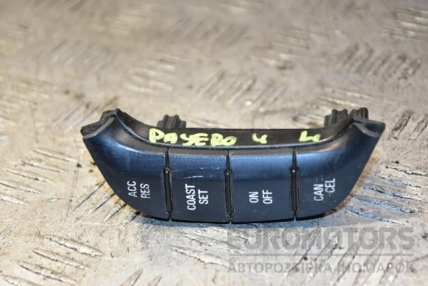 Кнопки керма ліві Mitsubishi Pajero (IV) 2007 8602A006 357607 euromotors.com.ua