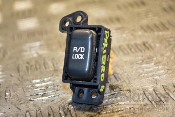 Кнопка R/D LOCK Mitsubishi Pajero (IV) 2007 357614 euromotors.com.ua