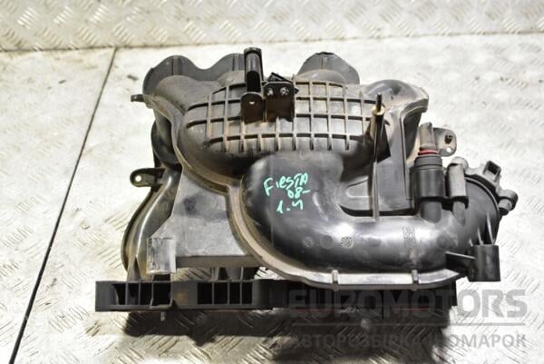 Коллектор впускной пластик Ford Fiesta 1.4 16V 2008 8A6G9424BB 357845 euromotors.com.ua