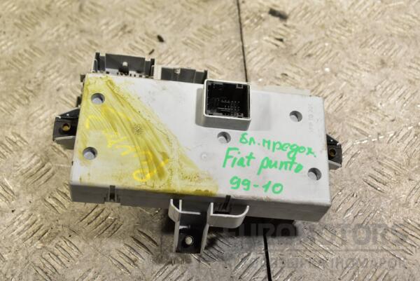 Блок предохранителей Fiat Punto 1999-2010 51744898 357946 - 2