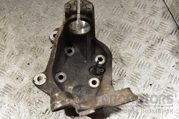 Поворотний кулак лівий під ABS BMW 3 (E90/E91) 2005-2013 31216764443 360064 - 2