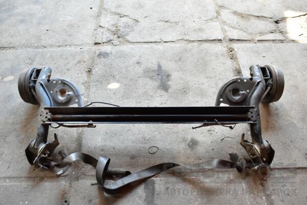 Балка задняя в сборе под барабаны с ABS Nissan Note (E11) 2005-2013 55501BC64A 360661 - 2