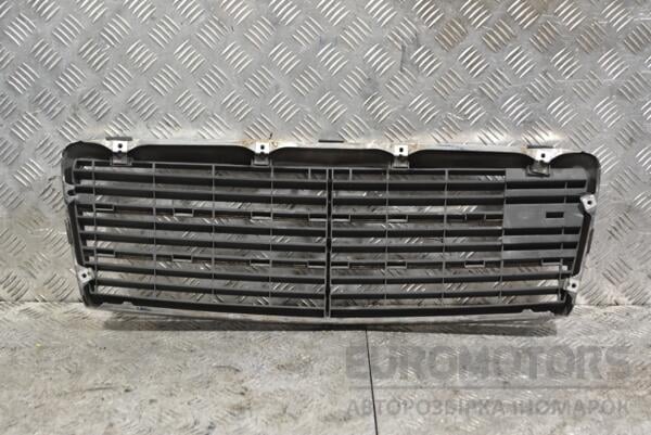 Решітка радіатора Mercedes C-class (W202) 1993-2000 A2028880323 361687 - 2