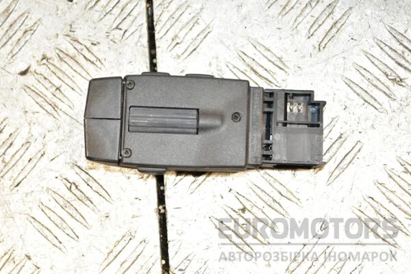 Підрульовий перемикач магнітоли Renault Trafic 2001-2014 8200009040 363031 - 2
