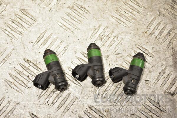 Форсунка бензин электрическая VW Polo 1.2 12V 2001-2009 03E906031 363374 euromotors.com.ua