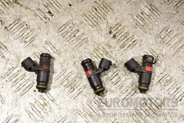 Форсунка бензин электрическая VW Polo 1.2 12V 2001-2009 03E906031A 363588 euromotors.com.ua