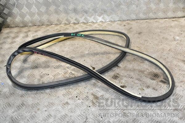 Уплотнитель двери передний правый Infiniti FX 2008-2012 364166 euromotors.com.ua